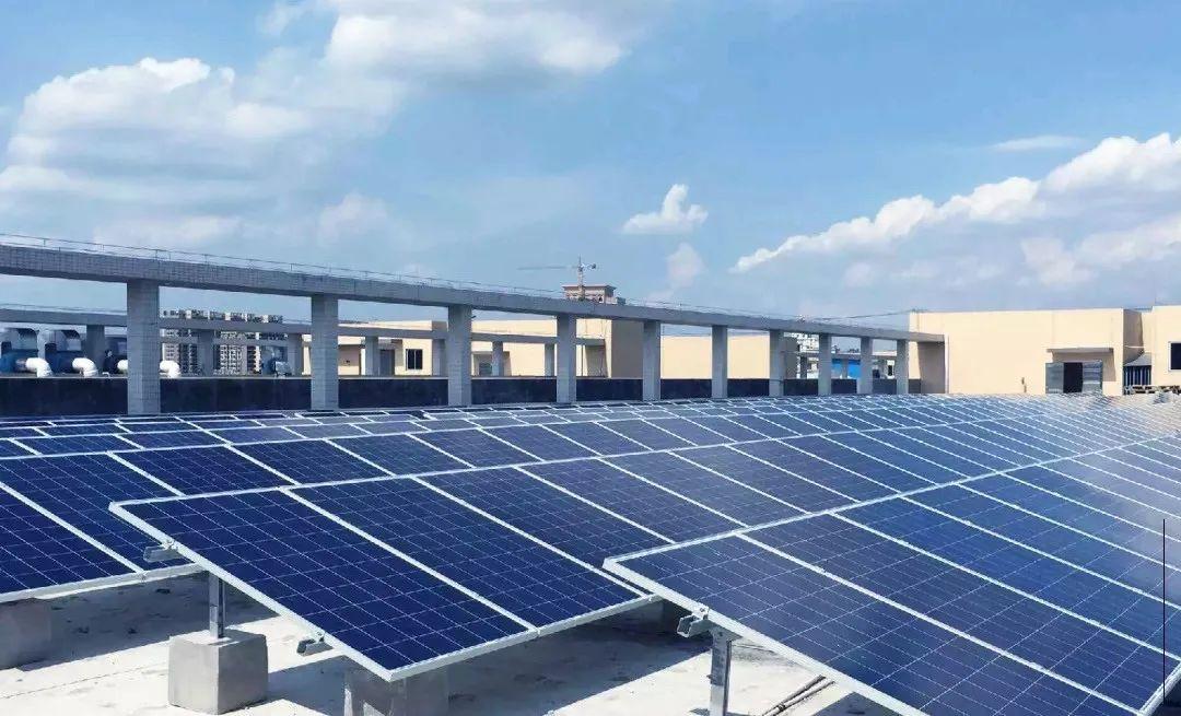 為什么秋季的光伏發(fā)電量比夏季還高？